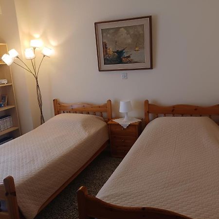 Seaside Family Apartment Loutraki 外观 照片