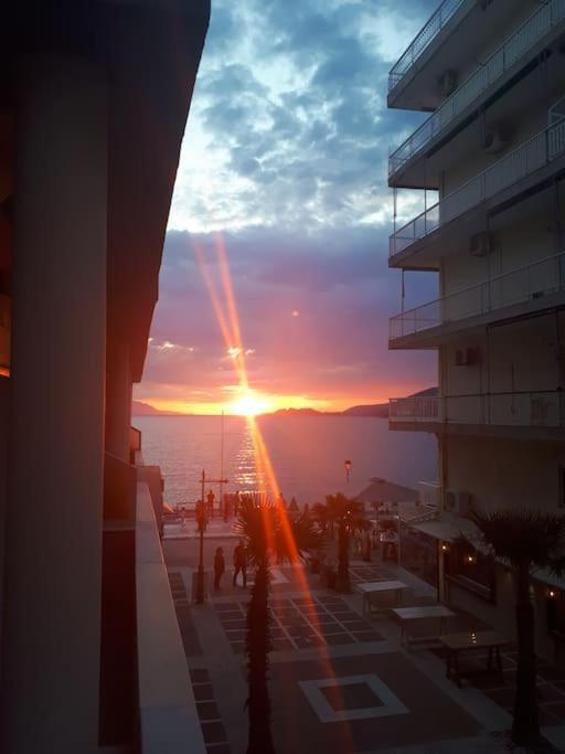 Seaside Family Apartment Loutraki 外观 照片