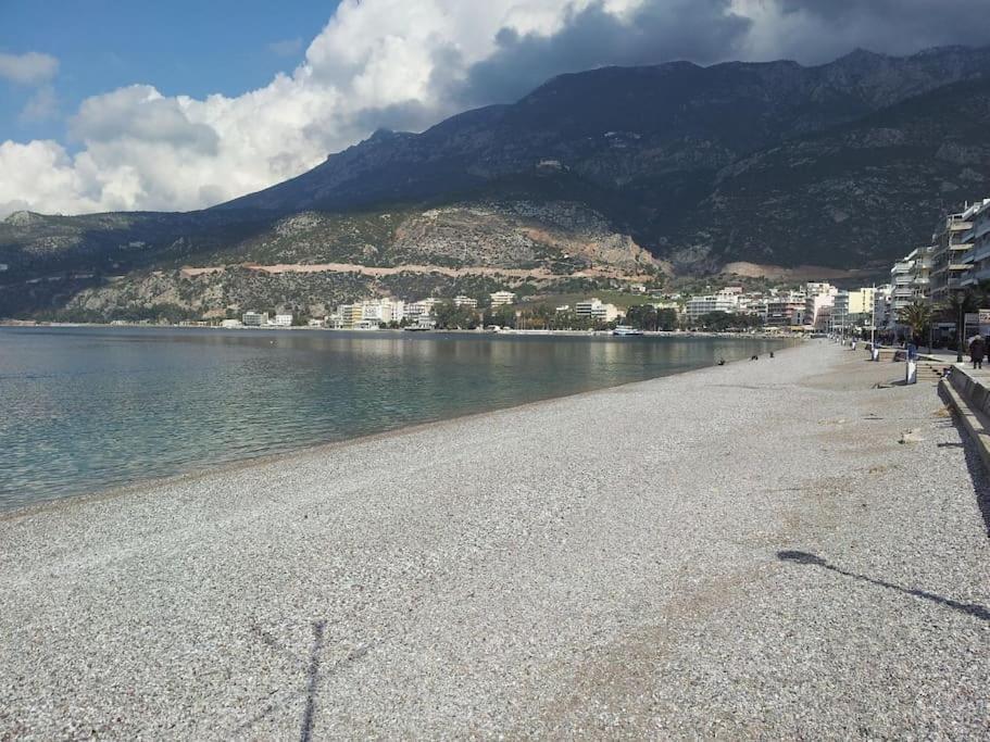 Seaside Family Apartment Loutraki 外观 照片