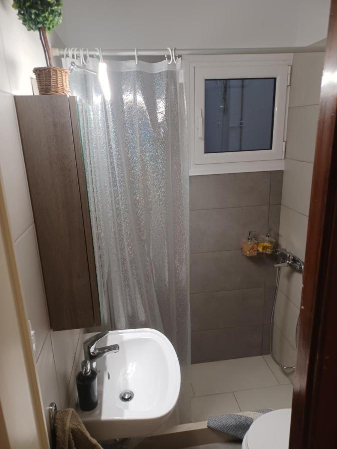 Seaside Family Apartment Loutraki 外观 照片